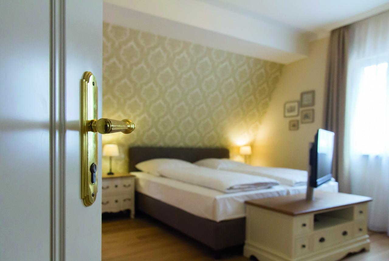 Hotel Reichskuechenmeister Rothenburg ob der Tauber Bagian luar foto
