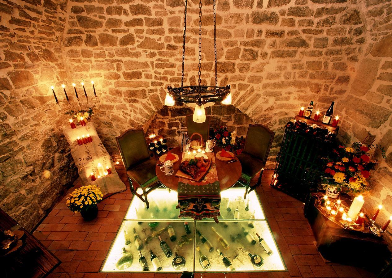 Hotel Reichskuechenmeister Rothenburg ob der Tauber Bagian luar foto